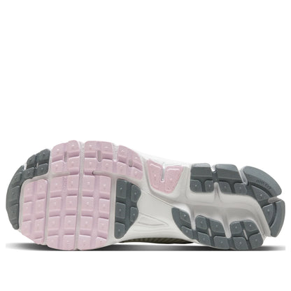 Vome 5's White Pink