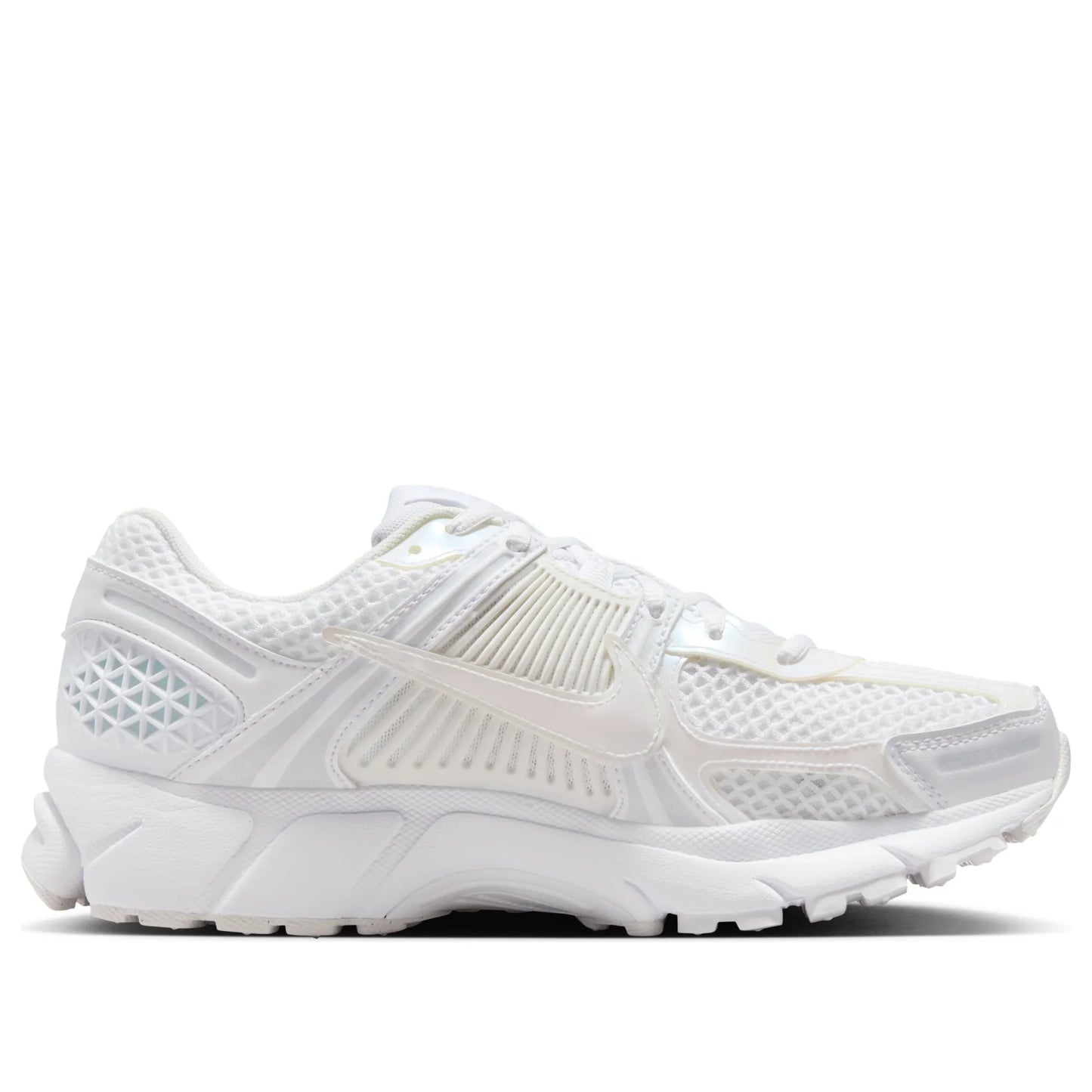 Vome 5's Triple White