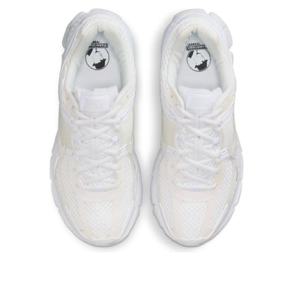 Vome 5's Triple White