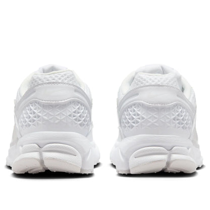 Vome 5's Triple White