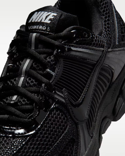 Vome 5's Black