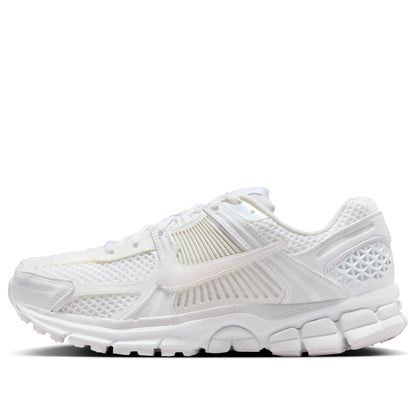 Vome 5's Triple White