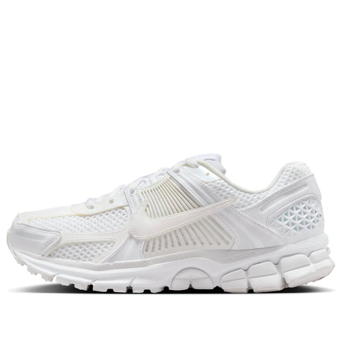 Vome 5's Triple White